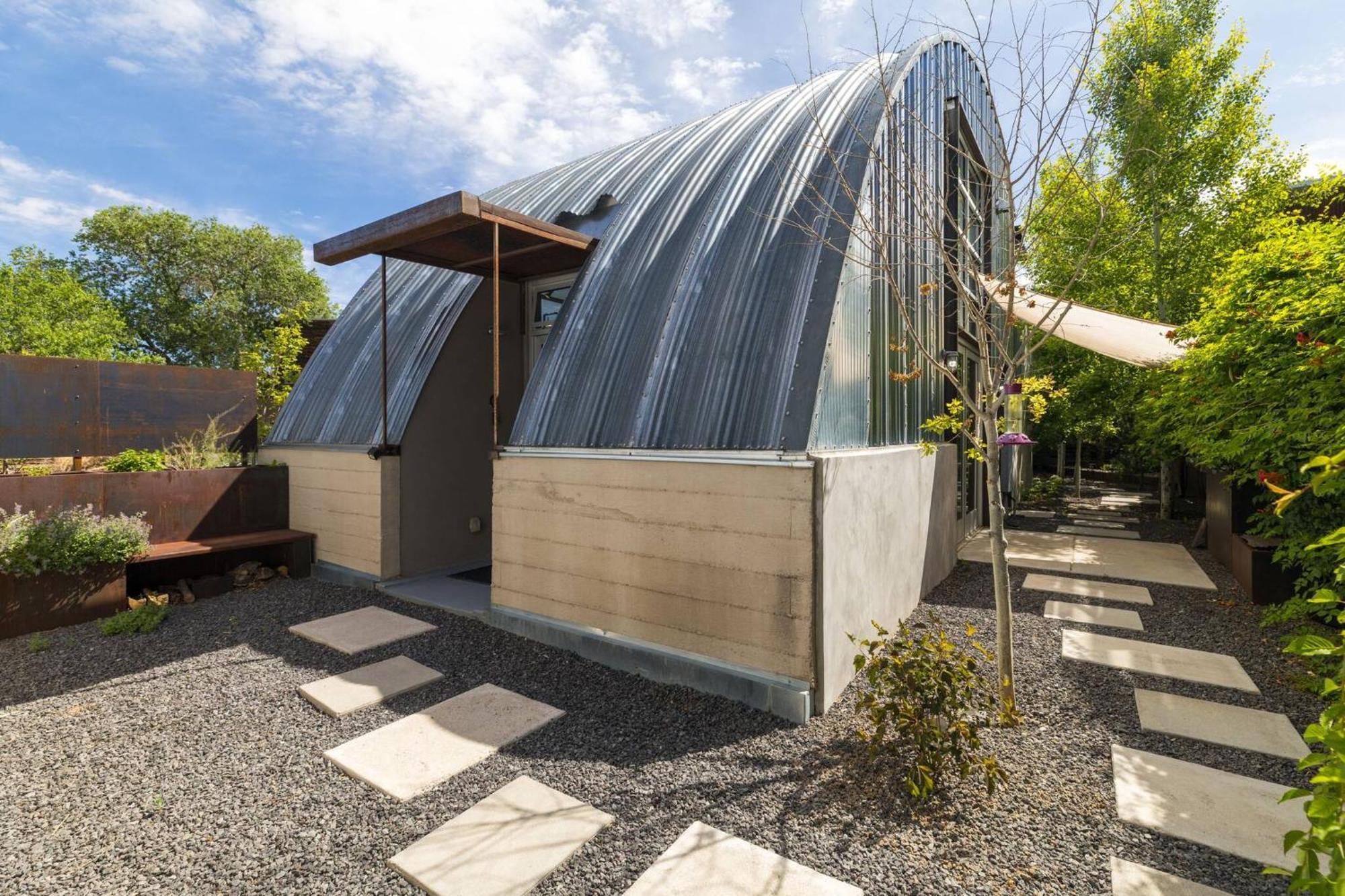 Сasa de vacaciones The Grainery: Luminous Quonset Luxury By Cafecito Santa Fe