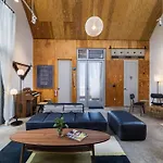 Holiday home The Grainery: Luminous Quonset Luxury By Cafecito *