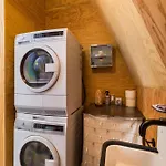 The Grainery: Luminous Quonset Luxury By Cafecito Holiday home